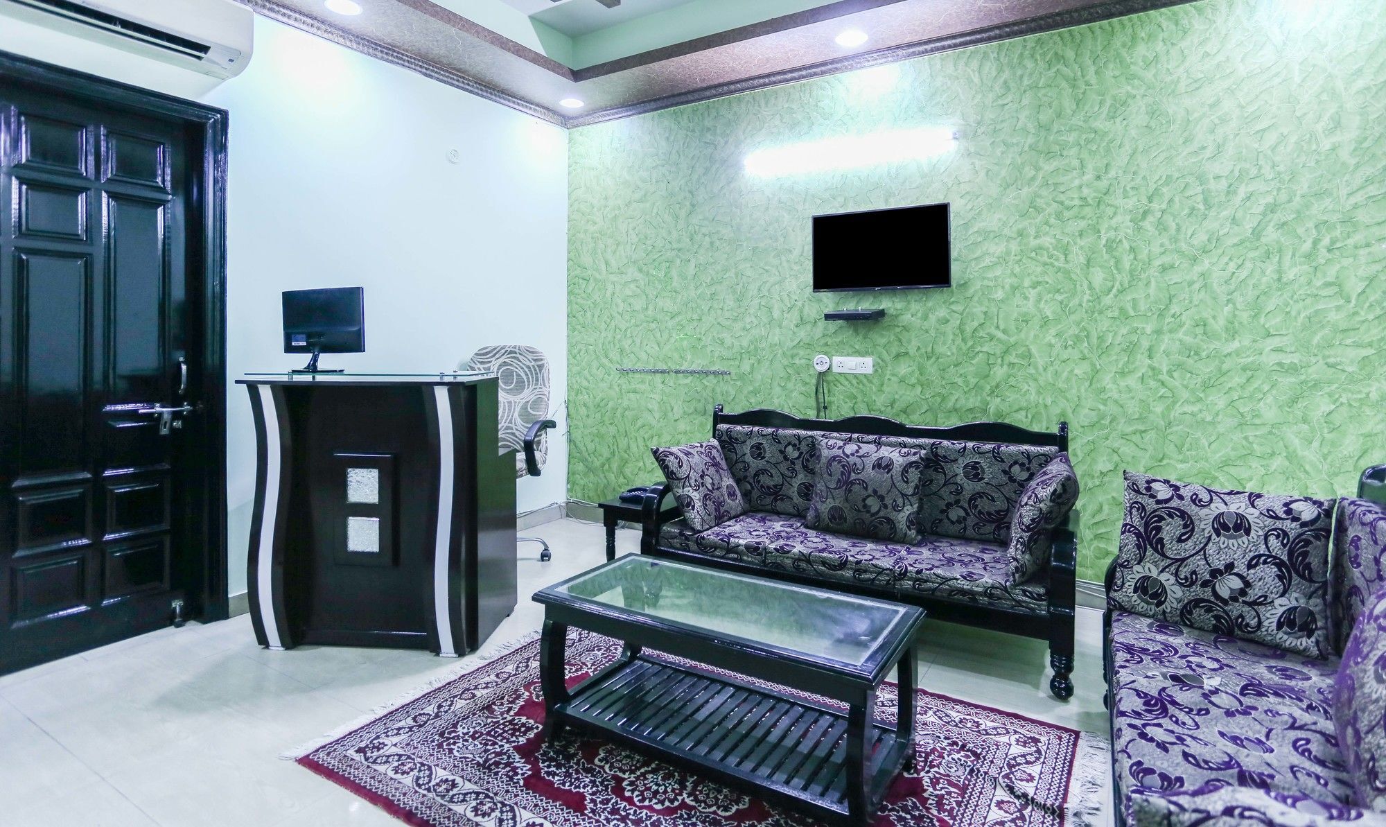 Hotel Treebo Trip Sswag 18 Expressway Noida Exterior foto